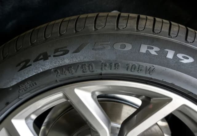 Significado de los números y letras de un neumático que debes conocer