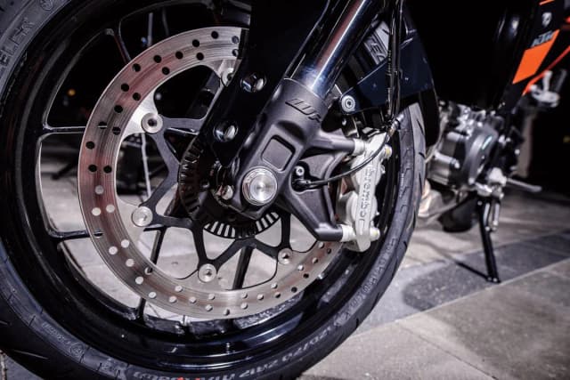 La importancia del freno de una motocicleta para tu seguridad y control